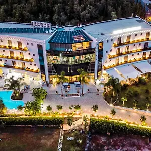 **** Hotel Splendor Albania